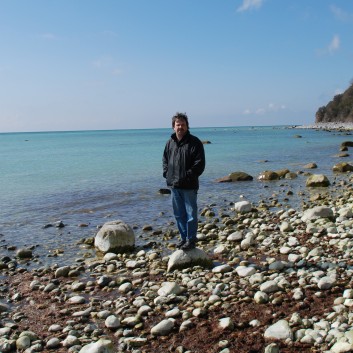 Am Strand vom Mons Klint mit den Mittelspitzen von der Rosteige - 13