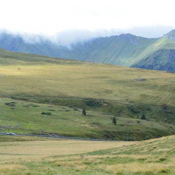 Die Mittelspitz von der Rosteige auf dem Puy de Mareith 11